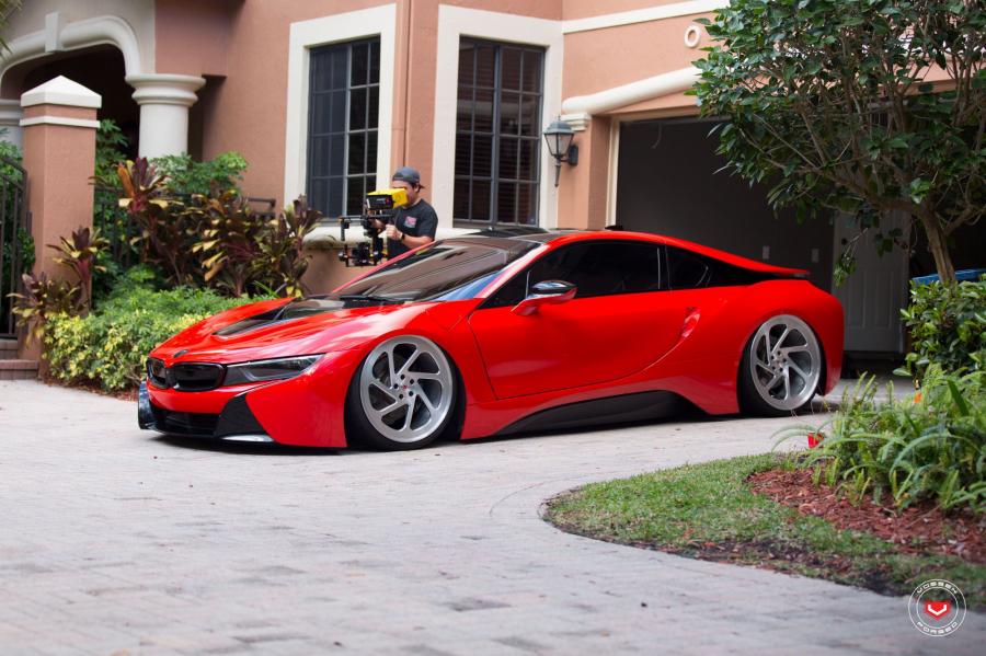  BMW i8 on Vossen Wheels (LC-108T) 2017 года  (фото 23 из 68)